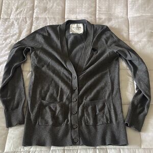 Abercrombie & Fitch Charcoal Gray V‑Neck Button Cardigan